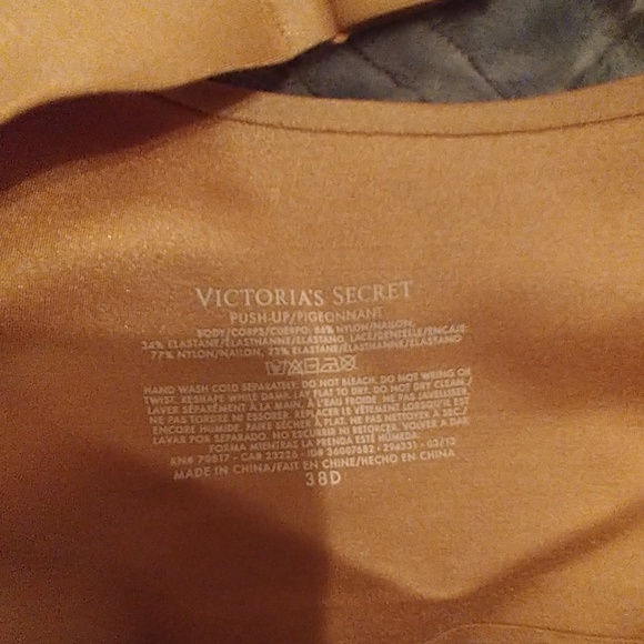 Vs bra - Picture 2 of 2